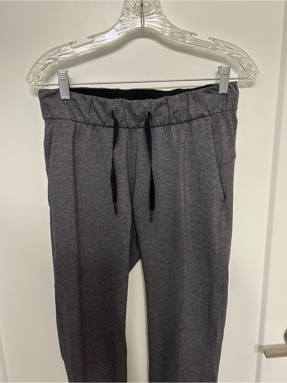 Lululemon On The Fly Pants in Heathered Black Gray - Picture 5 of 13